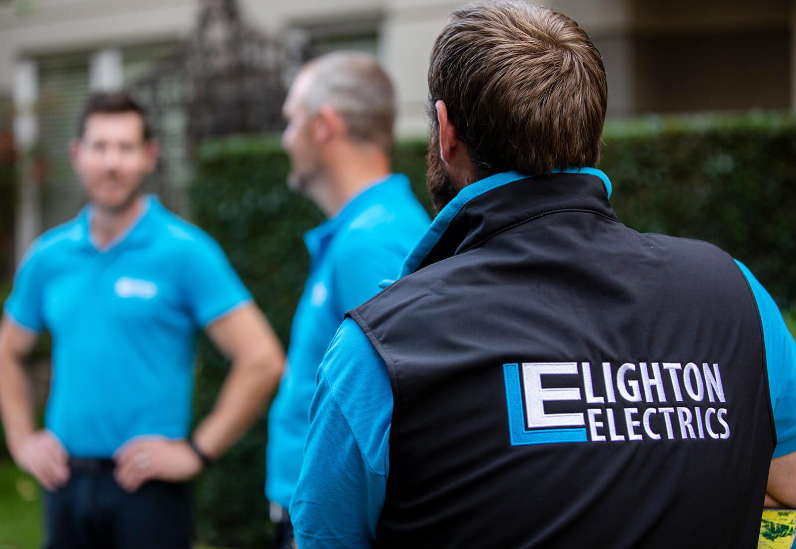 Lighton Electrics Trusted Electricians Home 4 Bg
